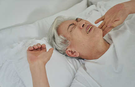 디스크의 노화와 수분 감소